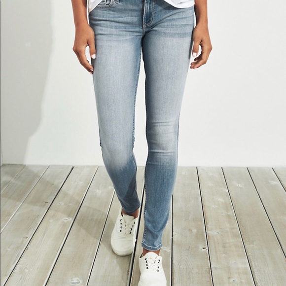 🦋🦋NWOT HOLLISTER SUPER SKINNY - Picture 3 of 7